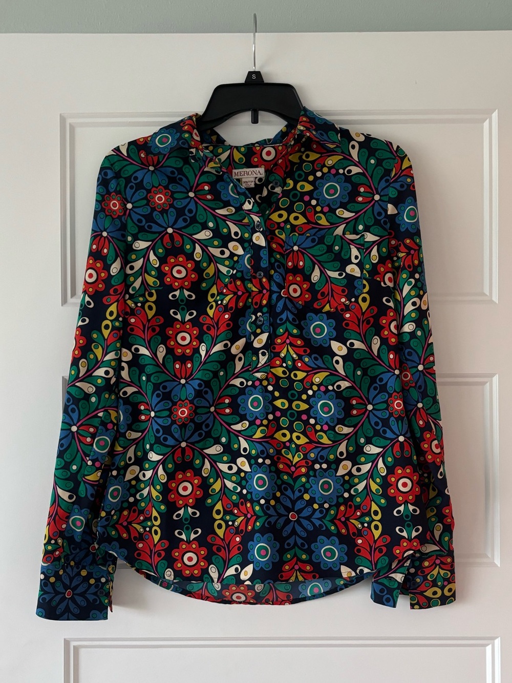 60’s vibes Colorful Floral 1/2 button up pullover blouse Multicolor XS